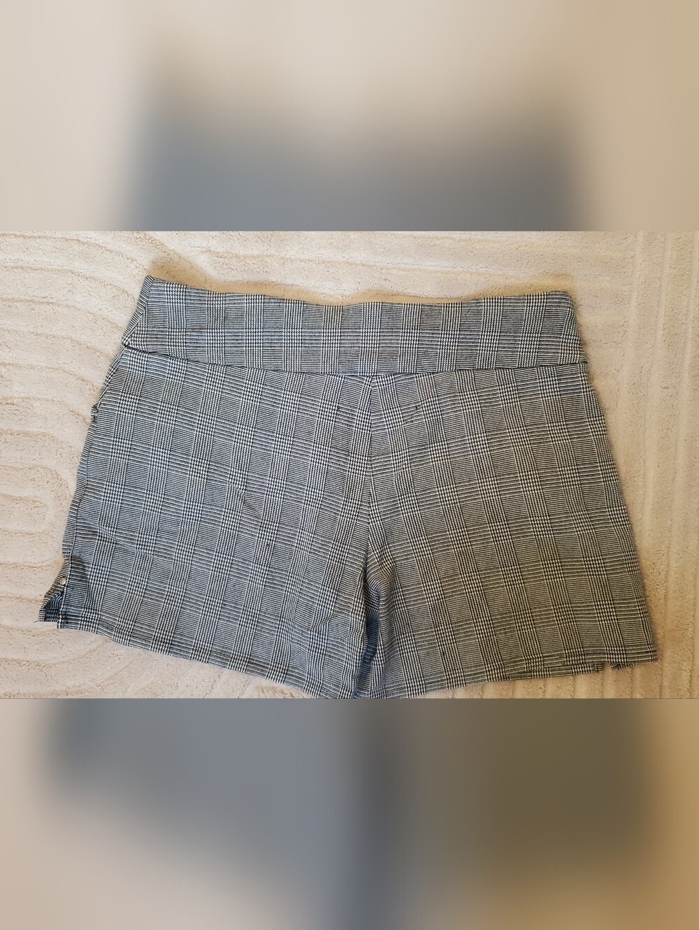 INC International Concepts Gray Plaid Women's Shorts - Picture 4 of 12
